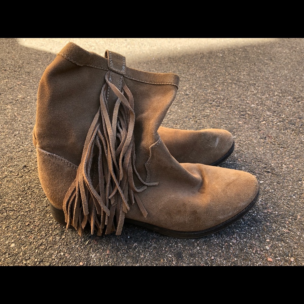 70 post Paris boots Target